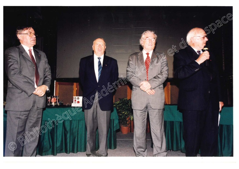 AAE-2001-seance-39